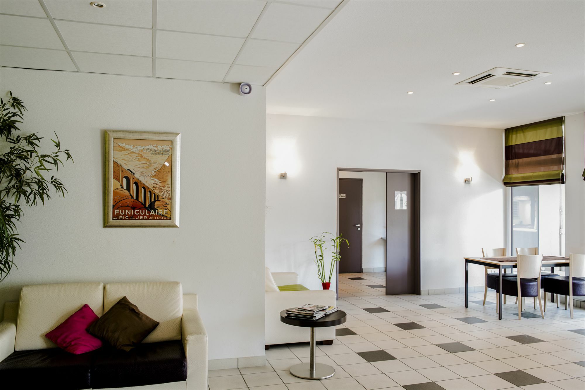 Appart'Hotel - Residence La Closeraie Lurdy Exteriér fotografie